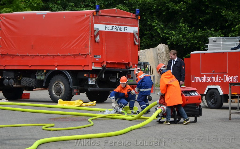 Tag der Offenen Tuer BF Koeln Weidenpesch Scheibenstr P213.JPG